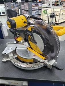 DEWALT DWS716 MITER SAW TESTED AND WORKING Good Buya